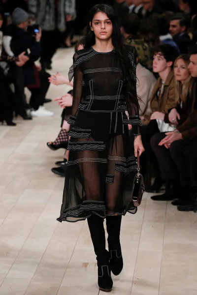 Look 46